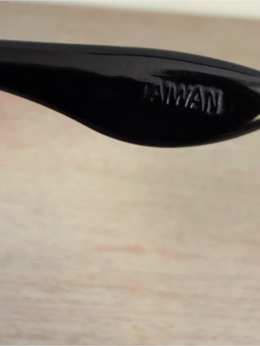 Vistana X Live Eyewear Polarized Fit-Over Wrap Sunglasses Large W302G Black Onyx